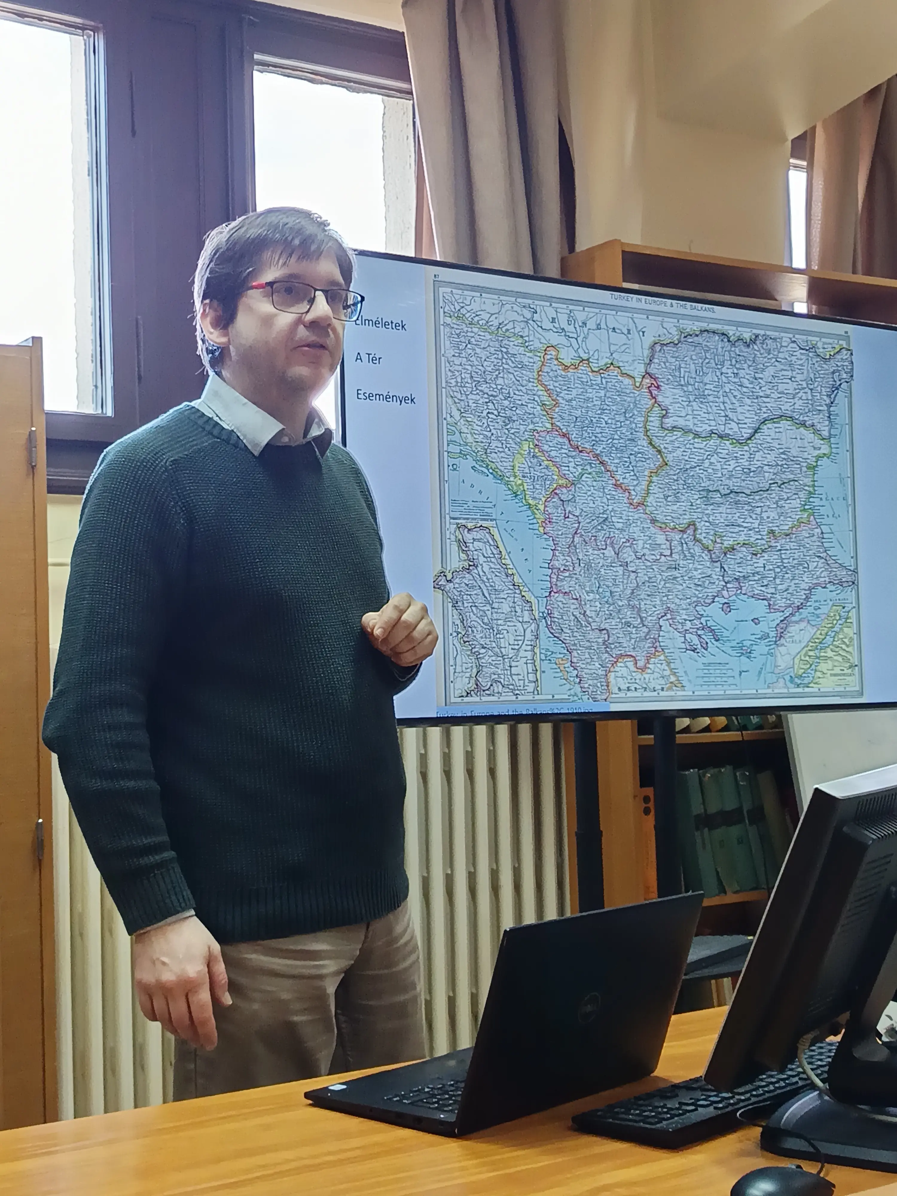 Demeter G&aacute;bor előad&aacute;s